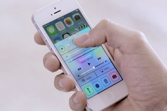 Why the iOS Users Should Upgrade To The New iOS 7